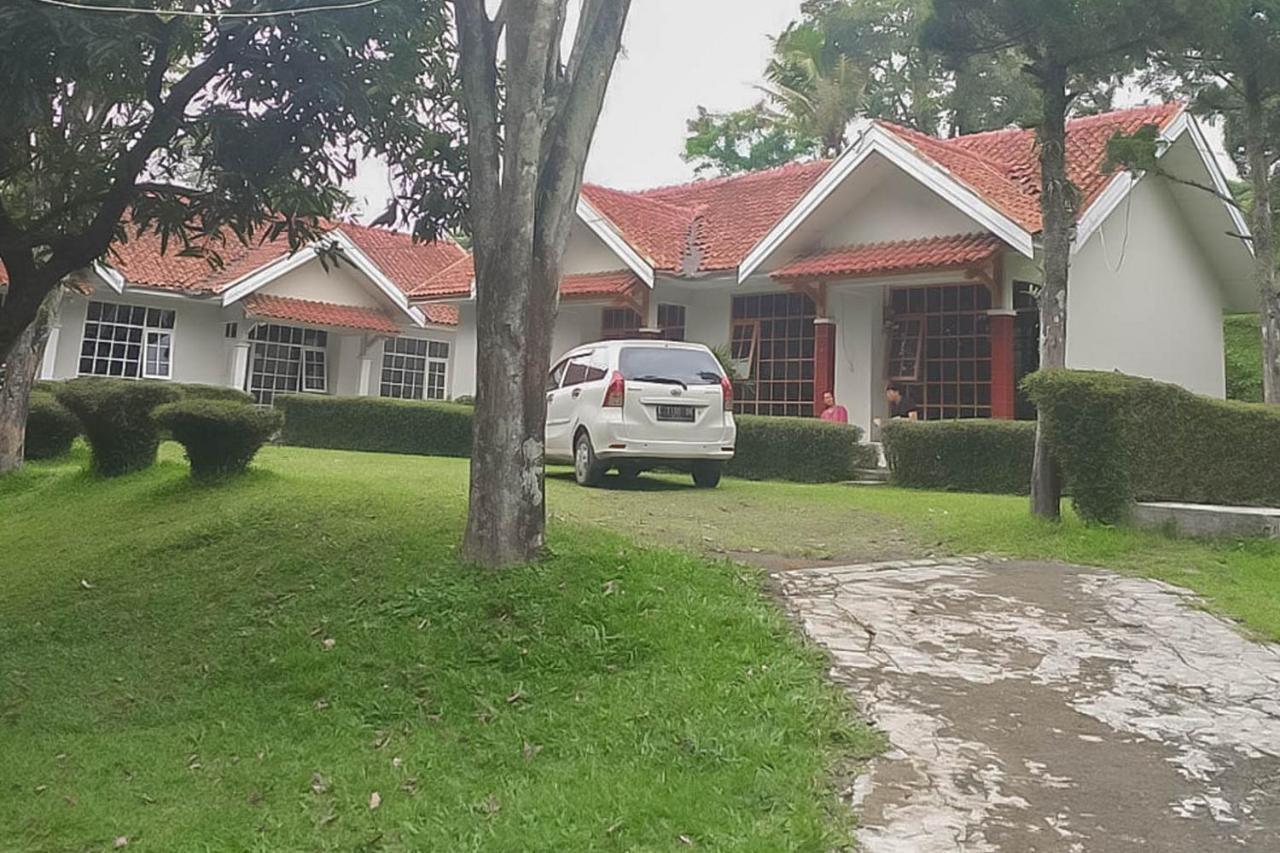 Villa Getsemani Mitra Reddoorz Sangkanurip ภายนอก รูปภาพ