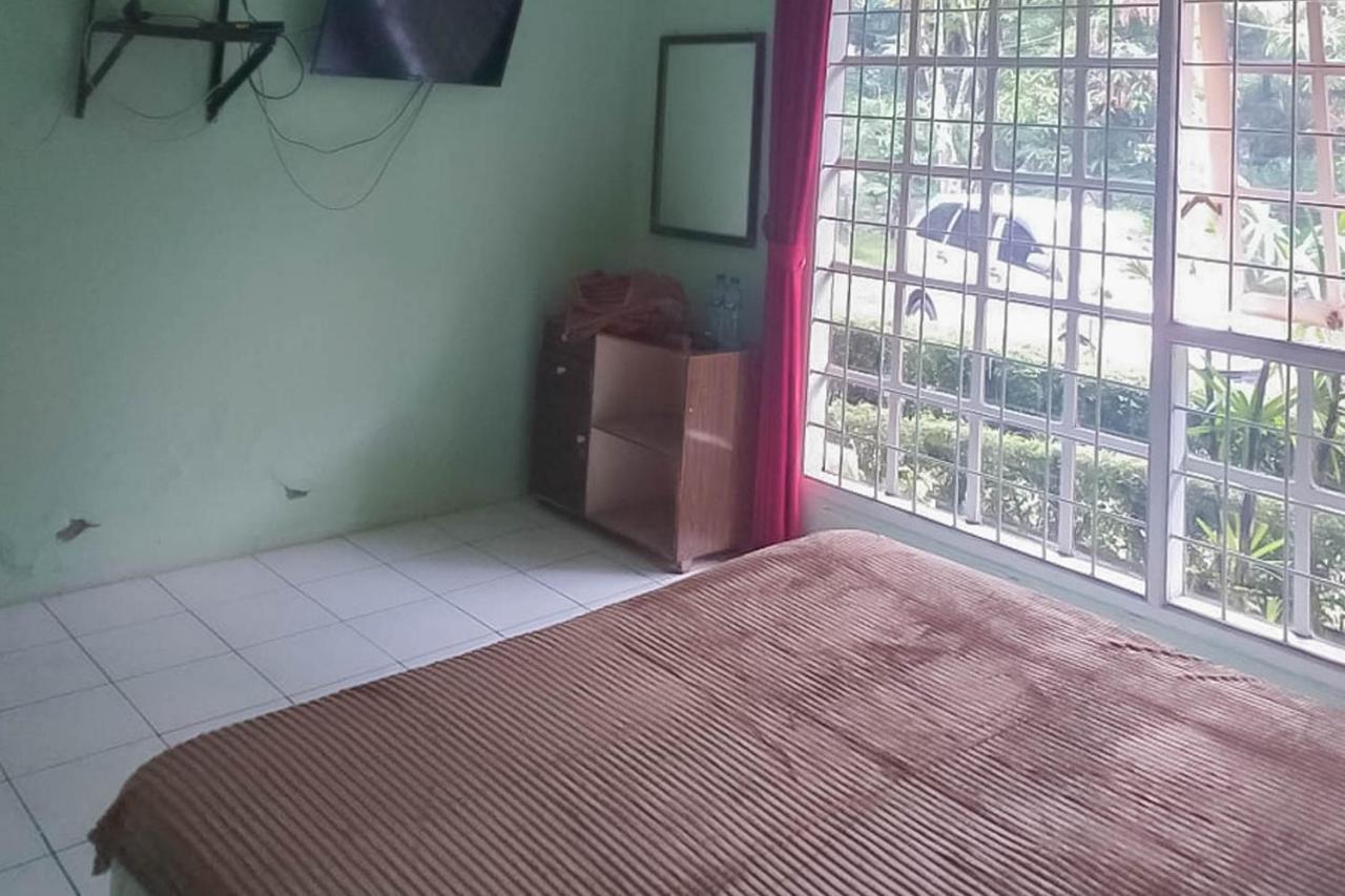 Villa Getsemani Mitra Reddoorz Sangkanurip ภายนอก รูปภาพ